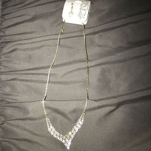 Icing Necklace and Earrings Set